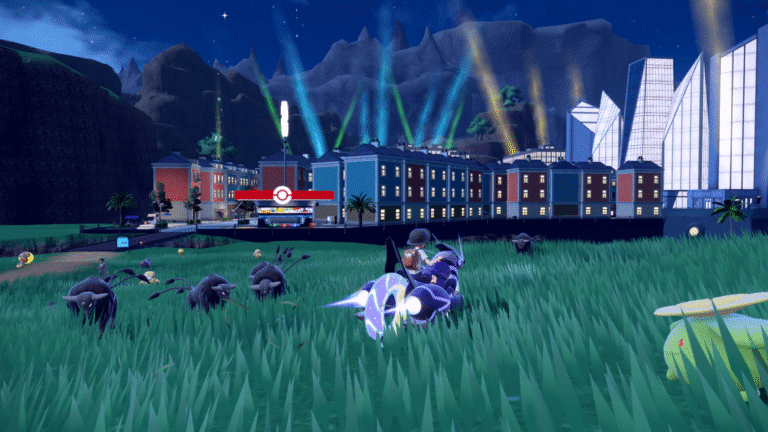 Screen z Pokemon Scarlet i Violet na łące pod miastem nocą
